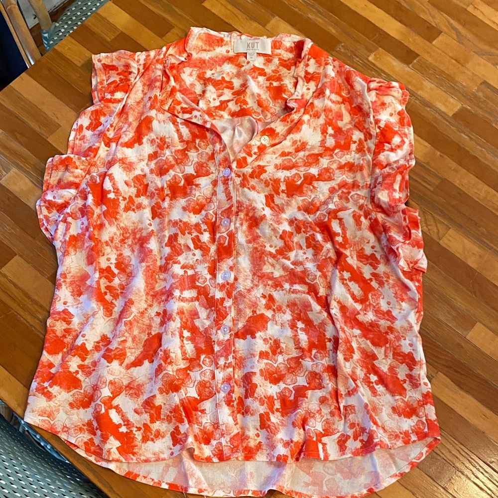 Kut from the Cloth ruffled blouse - cute!
